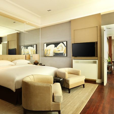 Sofitel Bali Nusa Dua Beach Resort Extérieur photo A suite at the Mandarin Oriental, Kuala Lumpur